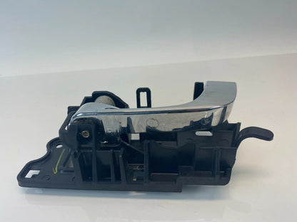 2003-2007 CADILLAC CTS FRONT LEFT DRIVER INTERIOR INNER DOOR HANDLE 25707889 OEM