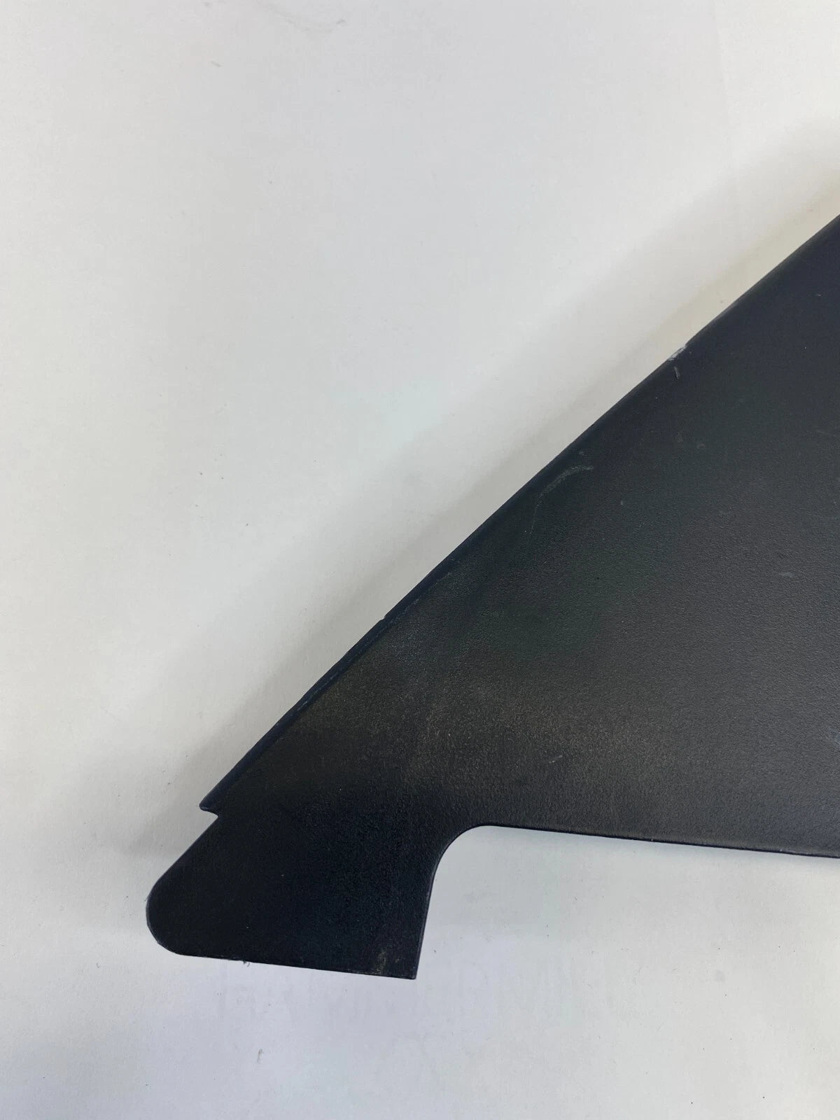 2010-2013 KIA FORTE REAR LEFT SIDE INNER DOOR CORNER COVER TRIM BEZEL 839101M000