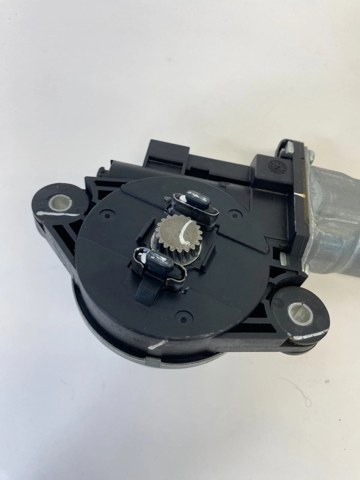 2003-2008 HONDA PILOT SUNROOF SUN ROOF MOTOR ASSEMBLY 70450-S9V-A000 OEM