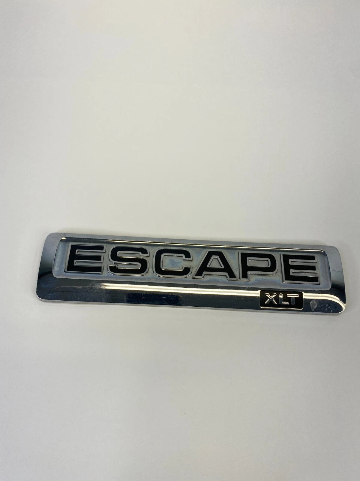 2008-2012 FORD ESCAPE XLT REAR TRUNK HATCH LID EMBLEM BADGE LOGO 8L847843156 OEM