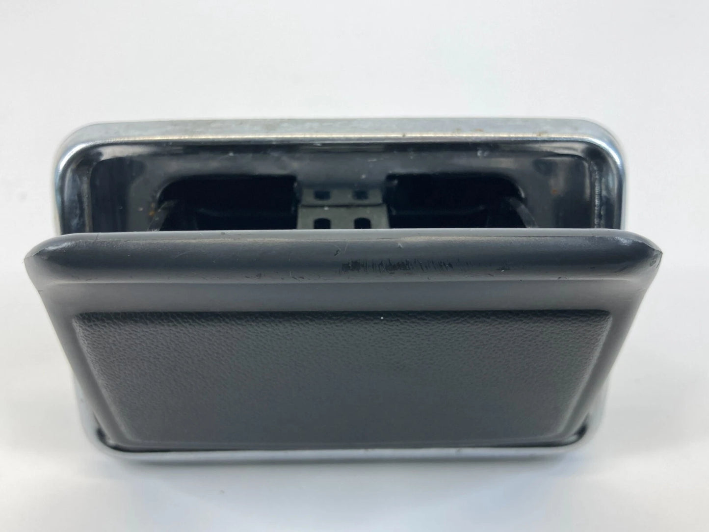 1997-2004 MITSUBISHI MONTERO SPORT REAR LEFT SIDE DOOR PANEL INSERT ASHTRAY ASSY