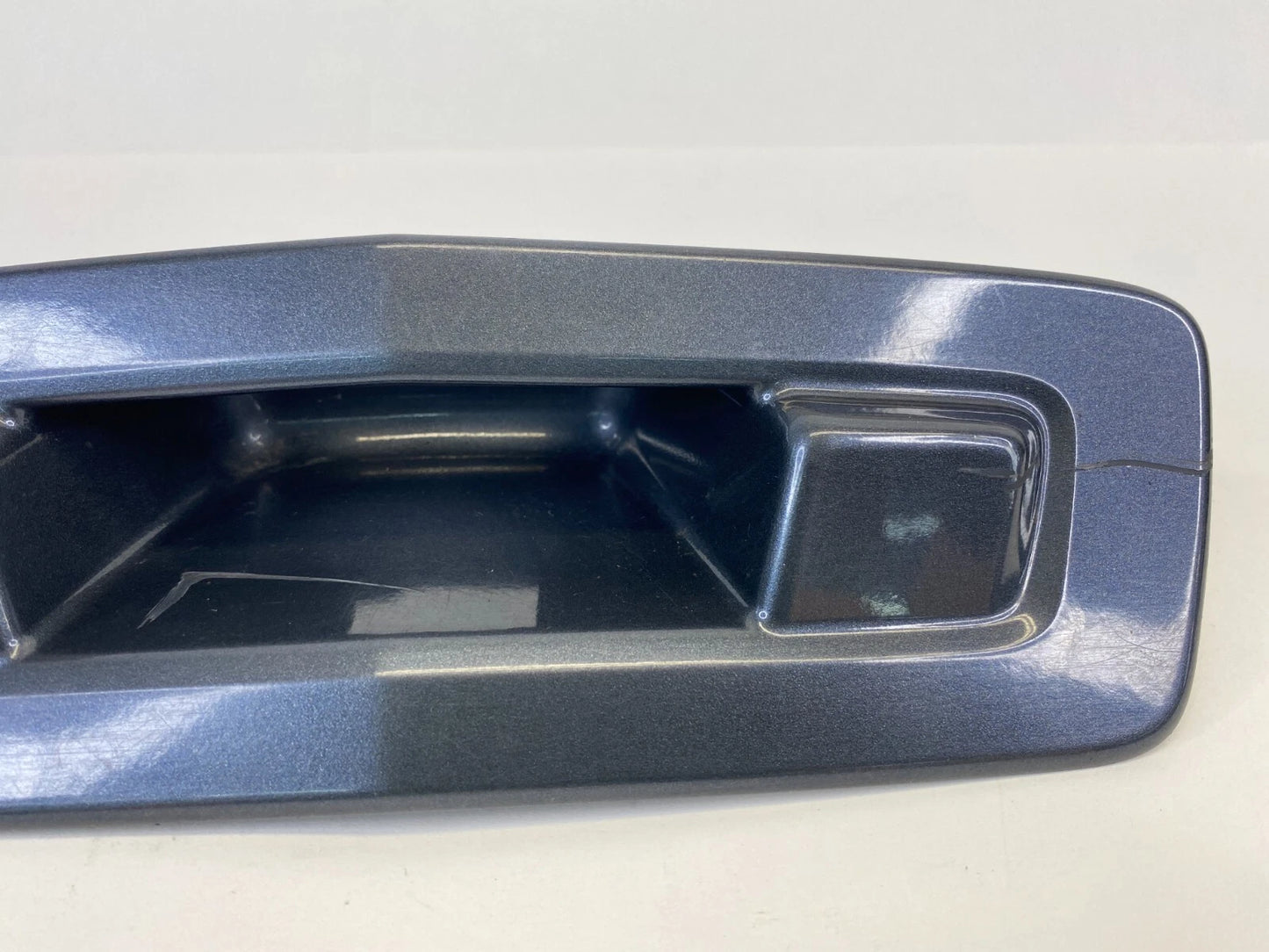 09-12 CHEVY TRAVERSE REAR HATCH TRUNK LIFTGATE EXTERIOR OUTSIDE HANDLE 22738730