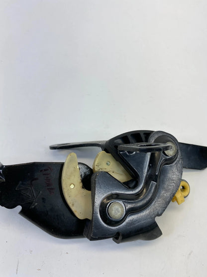 2000 00 GMC YUKON LEFT SIDE BACK DOOR REAR TRUNK LOCK LATCH ASSEMBLY OEM
