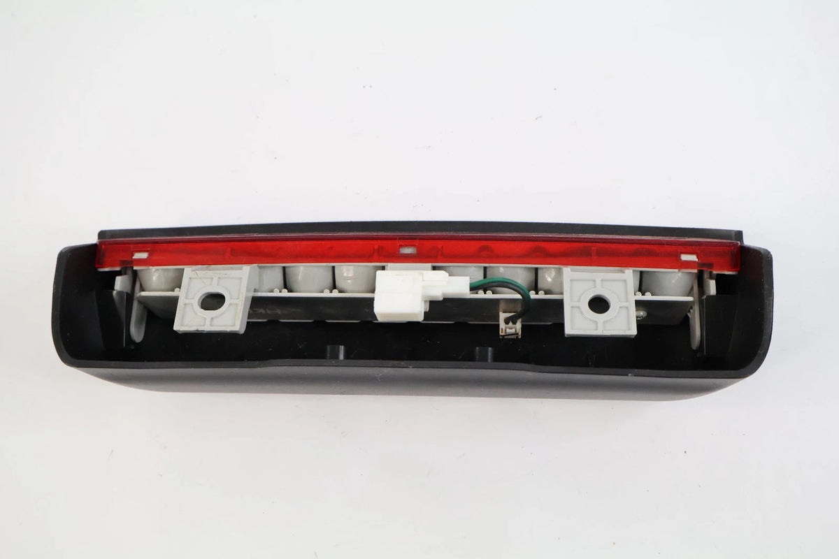 2010 11 12 2013 KIA SOUL REAR HIGH MOUNTED 3RD THIRD BRAKE LIGHT LAMP 92701-2K0