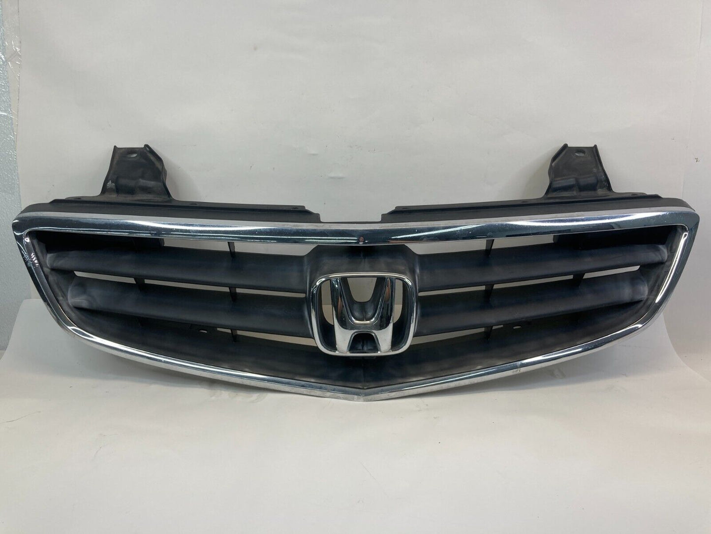 2002-2004 Honda Odyssey Front Bumper Center Grill Grille Trim 71121-S0X-A020 OEM