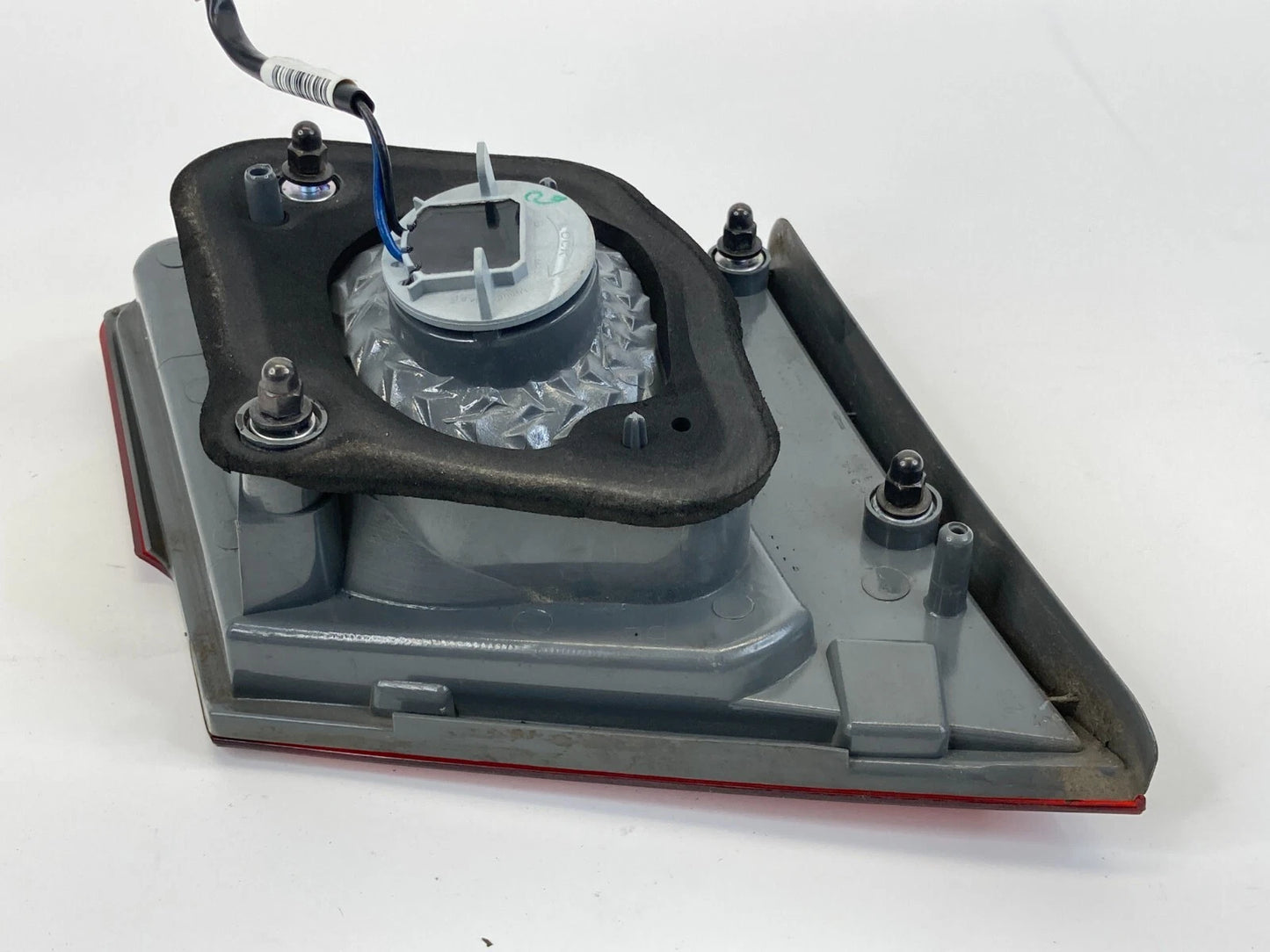 11-16 CHEVROLET CRUZE REAR RIGHT SIDE TRUNK TAIL LIGHT INNER TAILLIGHT LAMP OEM