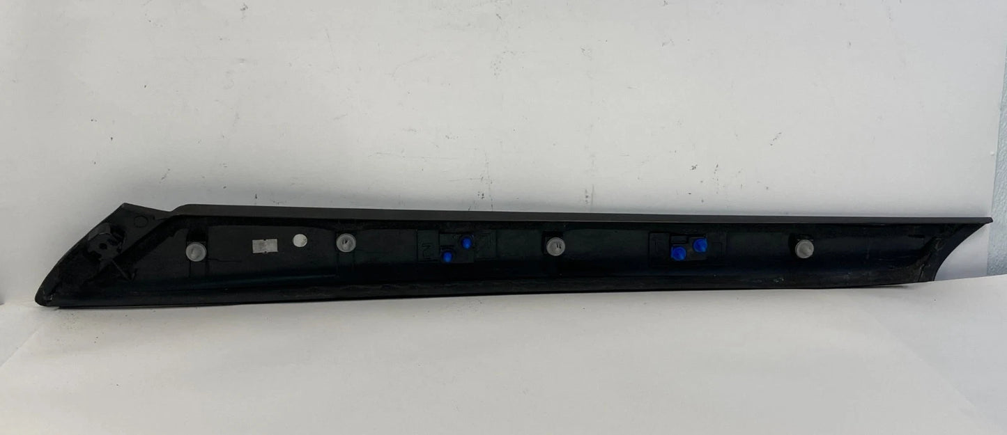 2014-2019 KIA SOUL FRONT LEFT SIDE WINDSHIELD MOLDING 86171-B2000 OEM