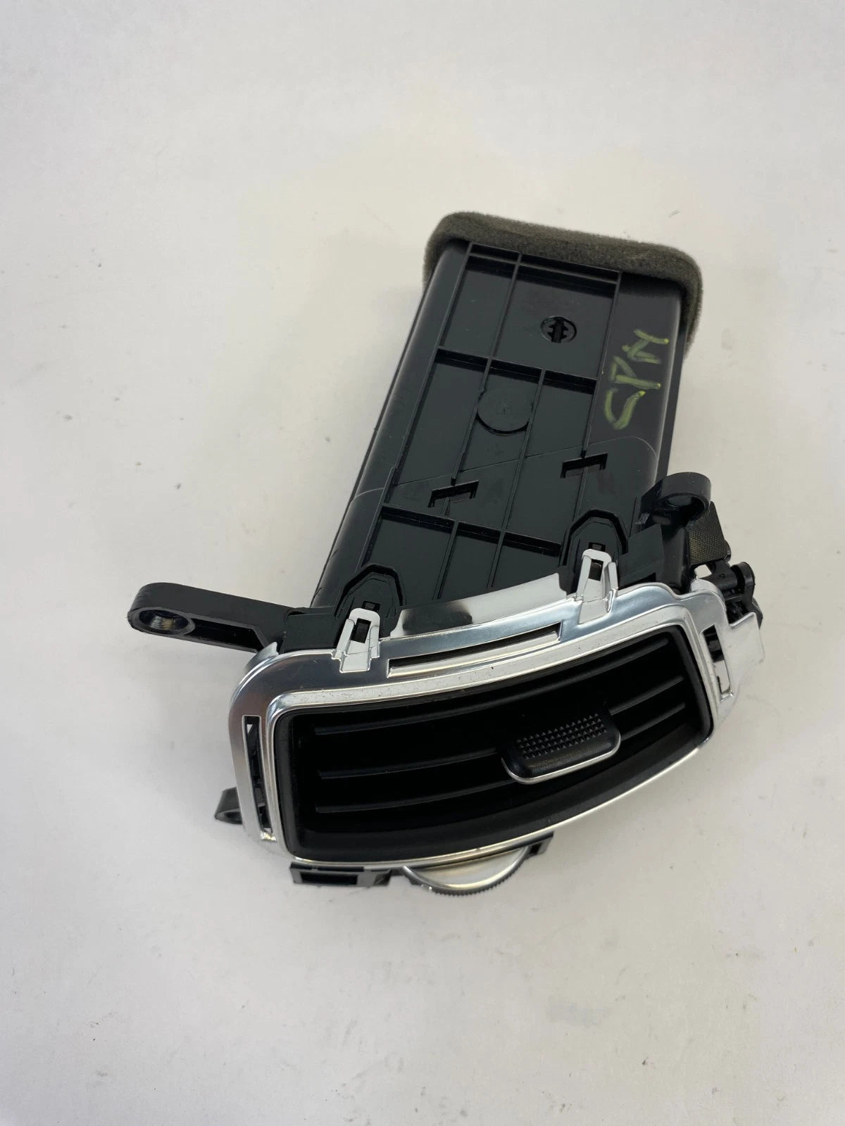 2011-2014 HYUNDAI SONATA CENTER CONSOLE REAR RIGHT A/C AIR VENT 97050-3S000 OEM