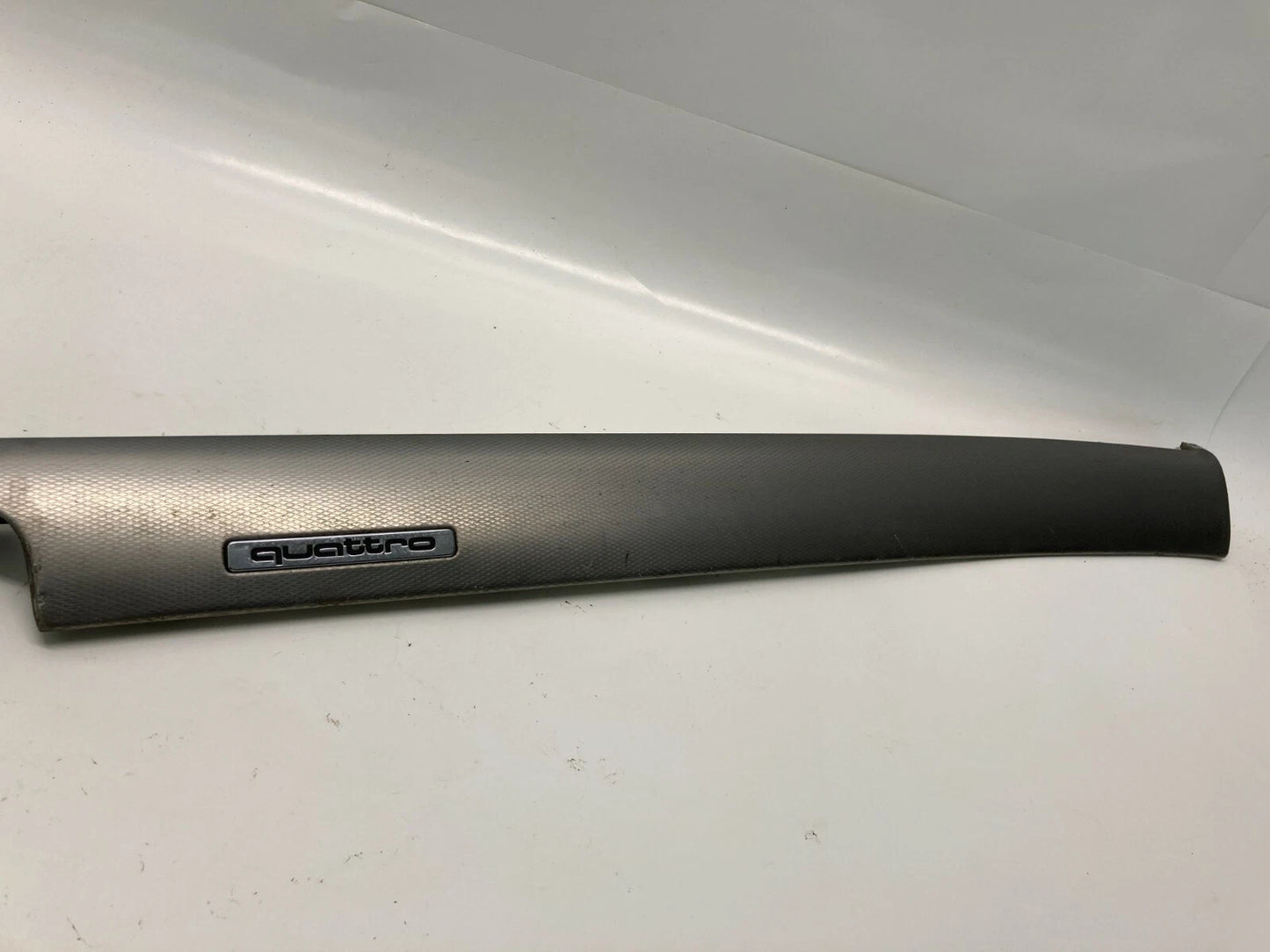 2002-2005 AUDI A4 QUATTRO RIGHT PASSENGER DASH TRIM SILVER BEZEL 8E1853190AC