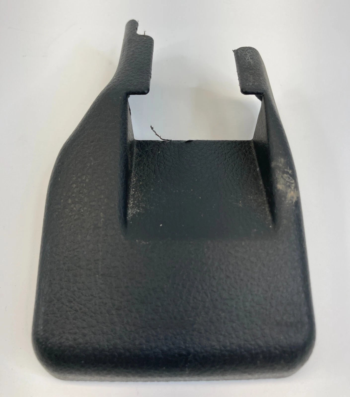 2003-2007 NISSAN MURANO REAR SEAT LEFT SIDE RAIL TRACK END COVER TRIM BEZEL OEM