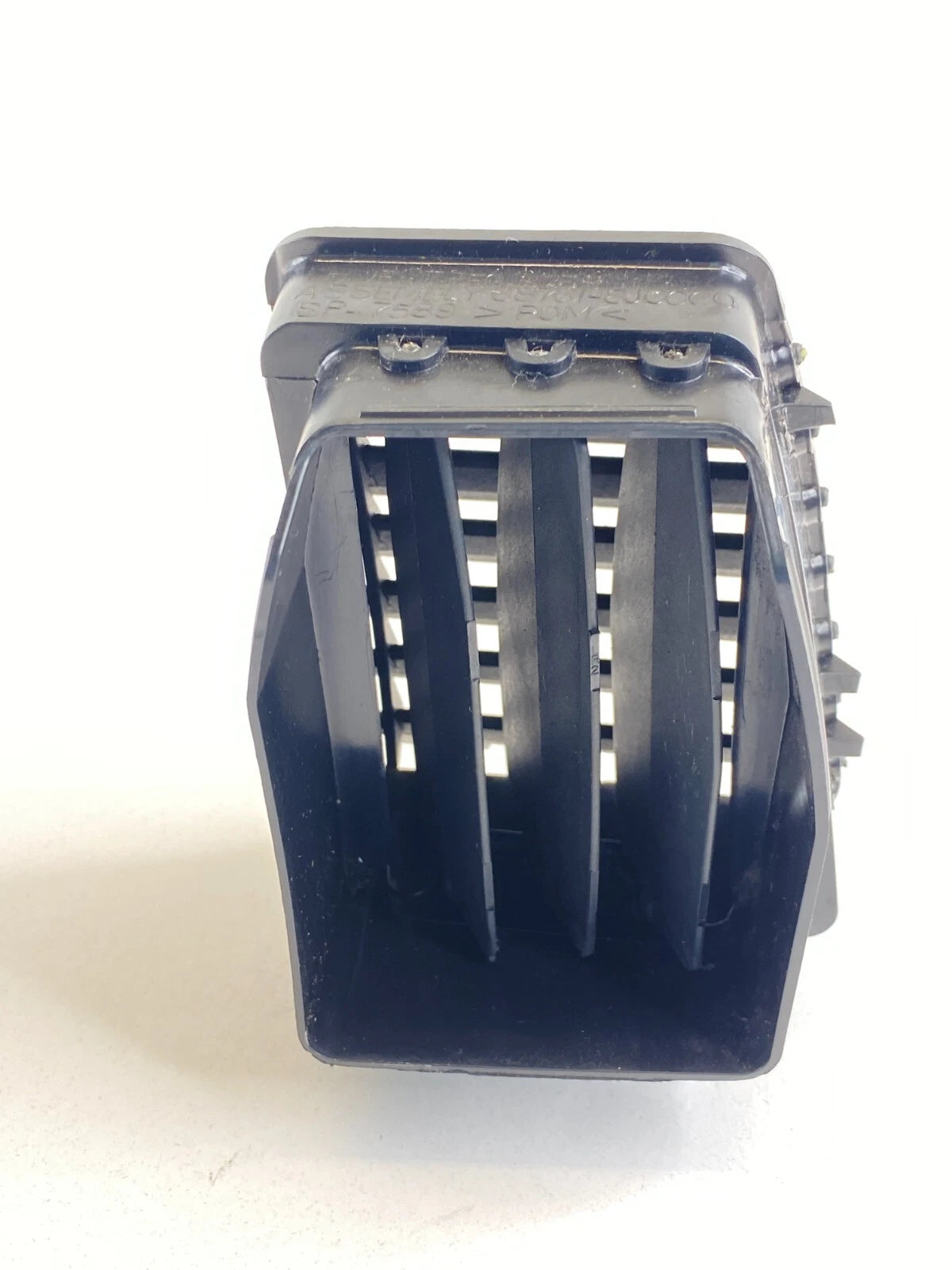 2002 2003 NISSAN ALTIMA LEFT DASH A/C HEATER AIR VENT GRILLE DUCT 68761-8J0000