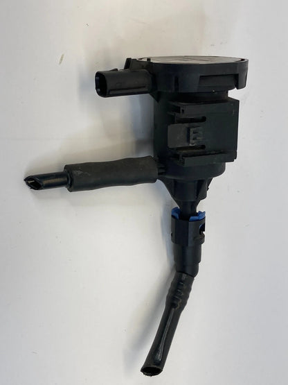 2009-2014 VOLKSWAGEN ROUTAN VACUUM PURGE SOLENOID FUEL VALVE VAPOR CANISTER OEM