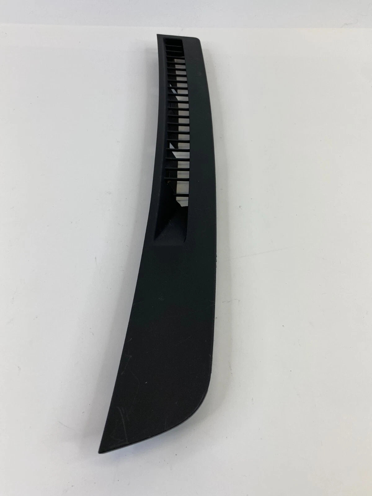 2007 2008 INFINITI G35 DASH RIGHT SIDE DEFROSTER GRILLE VENT 68742-JK00A OEM