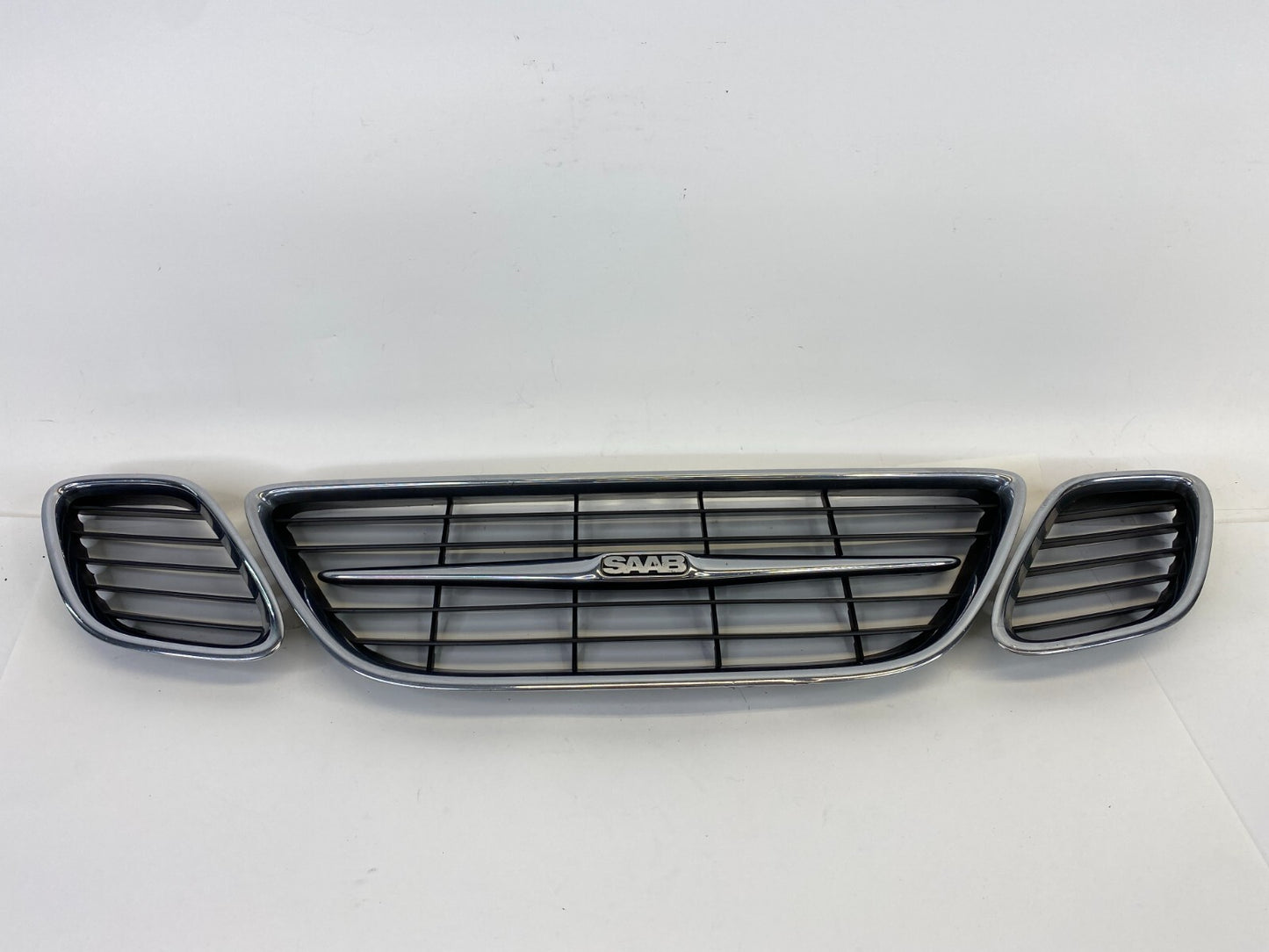 2003-2007 Saab 9-3 Sedan Front Bumper Radiator Center Grille Set of 3 12787225