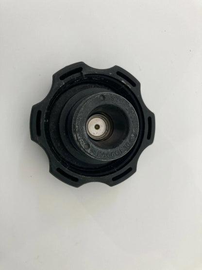 07-09 SATURN AURA ENGINE RADIATOR COOLANT RESERVOIR TANK CAP LID 15075118 OEM