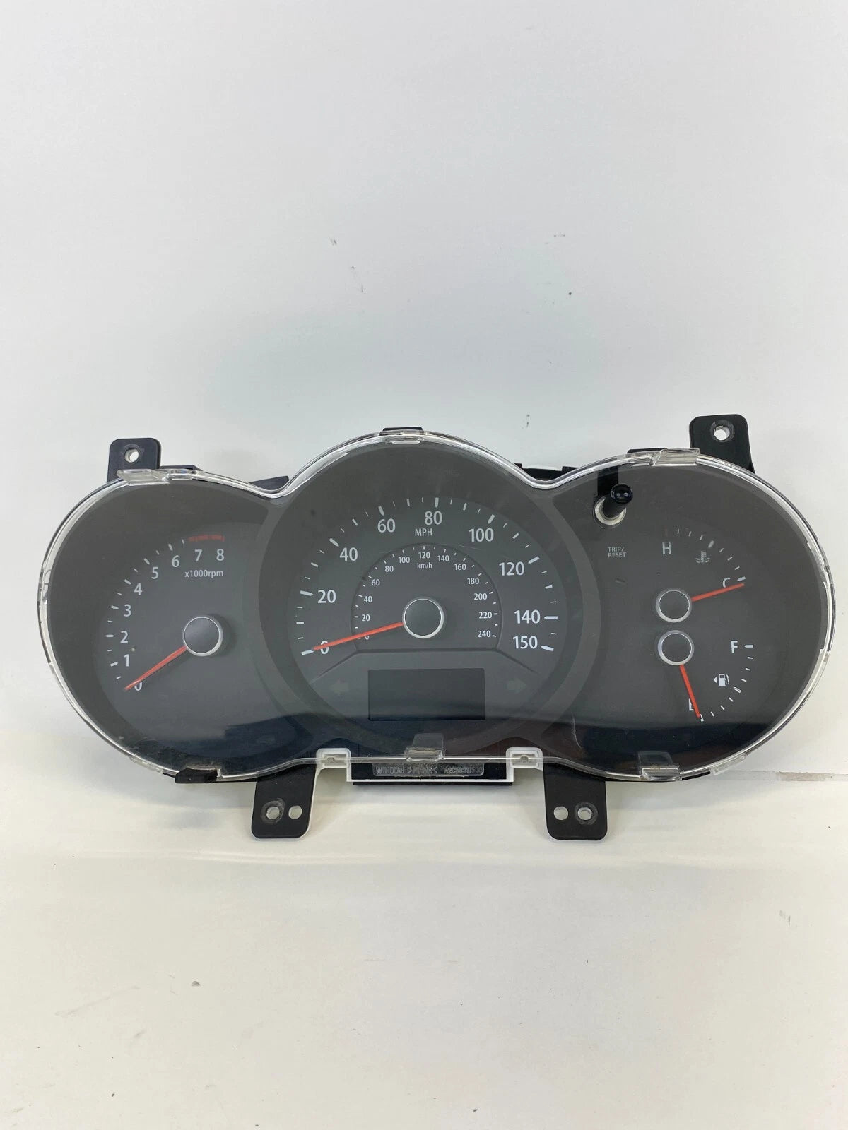 11-13 KIA SORENTO 3.5L A/T INSTRUMENT CLUSTER SPEEDOMETER 208K MILES 940011U01
