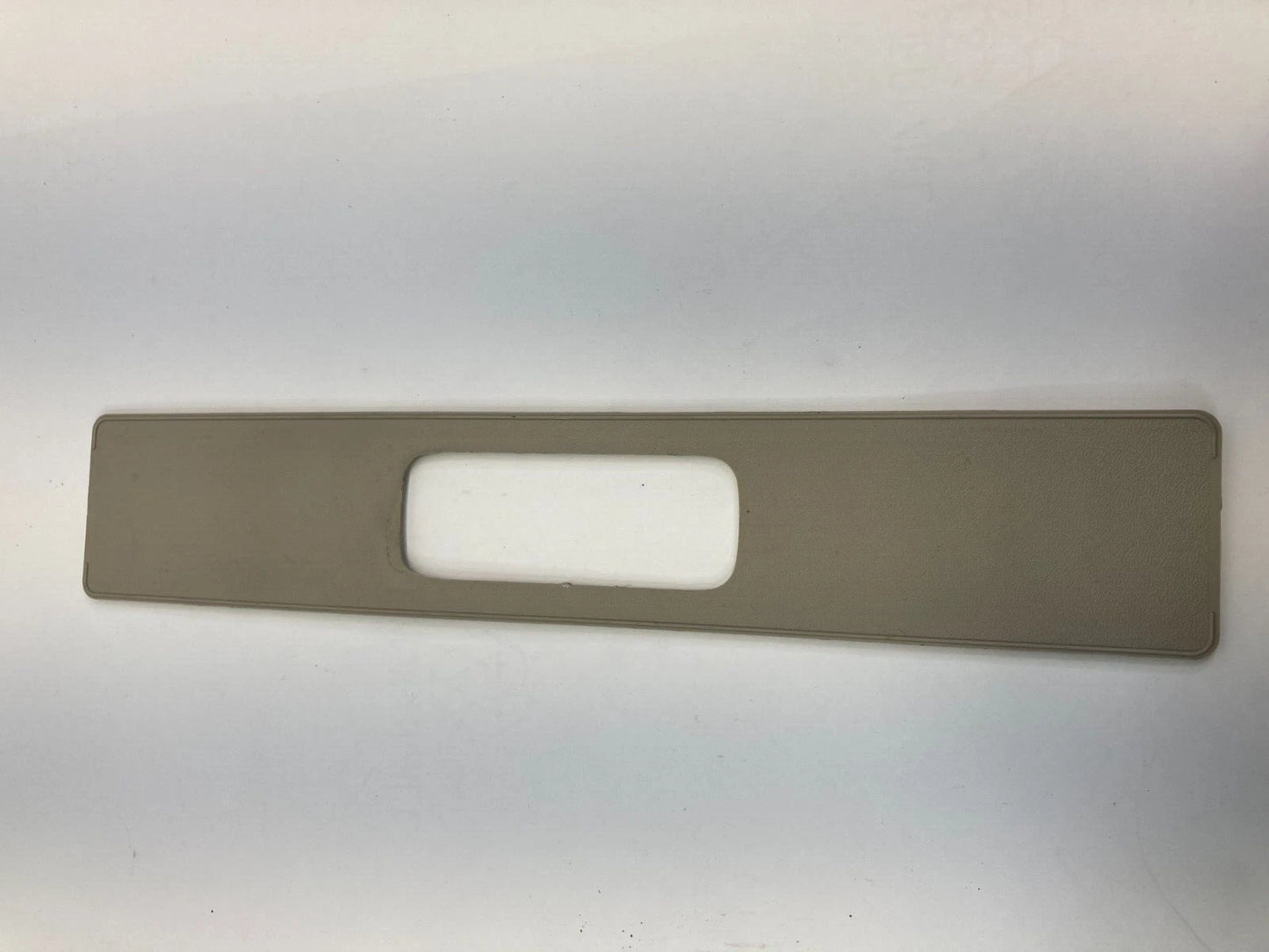 2007-2009 NISSAN SENTRA FRONT RIGHT SEAT BELT SHOULDER ADJUSTER COVER CAP TRIM