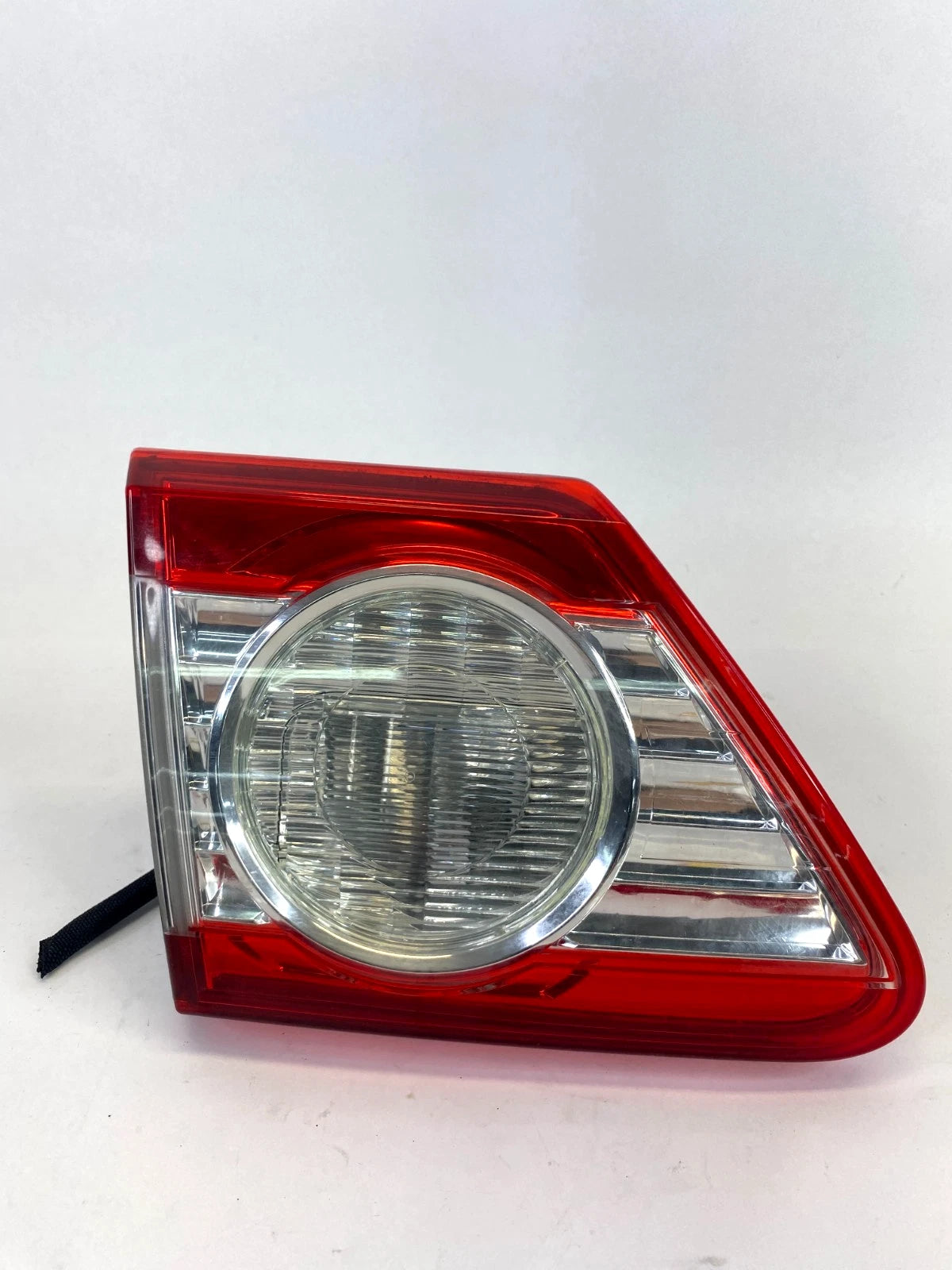 2011-2013 TOYOTA COROLLA REAR LEFT SIDE INNER LID TAIL LIGHT TAILLIGHT LAMP OEM