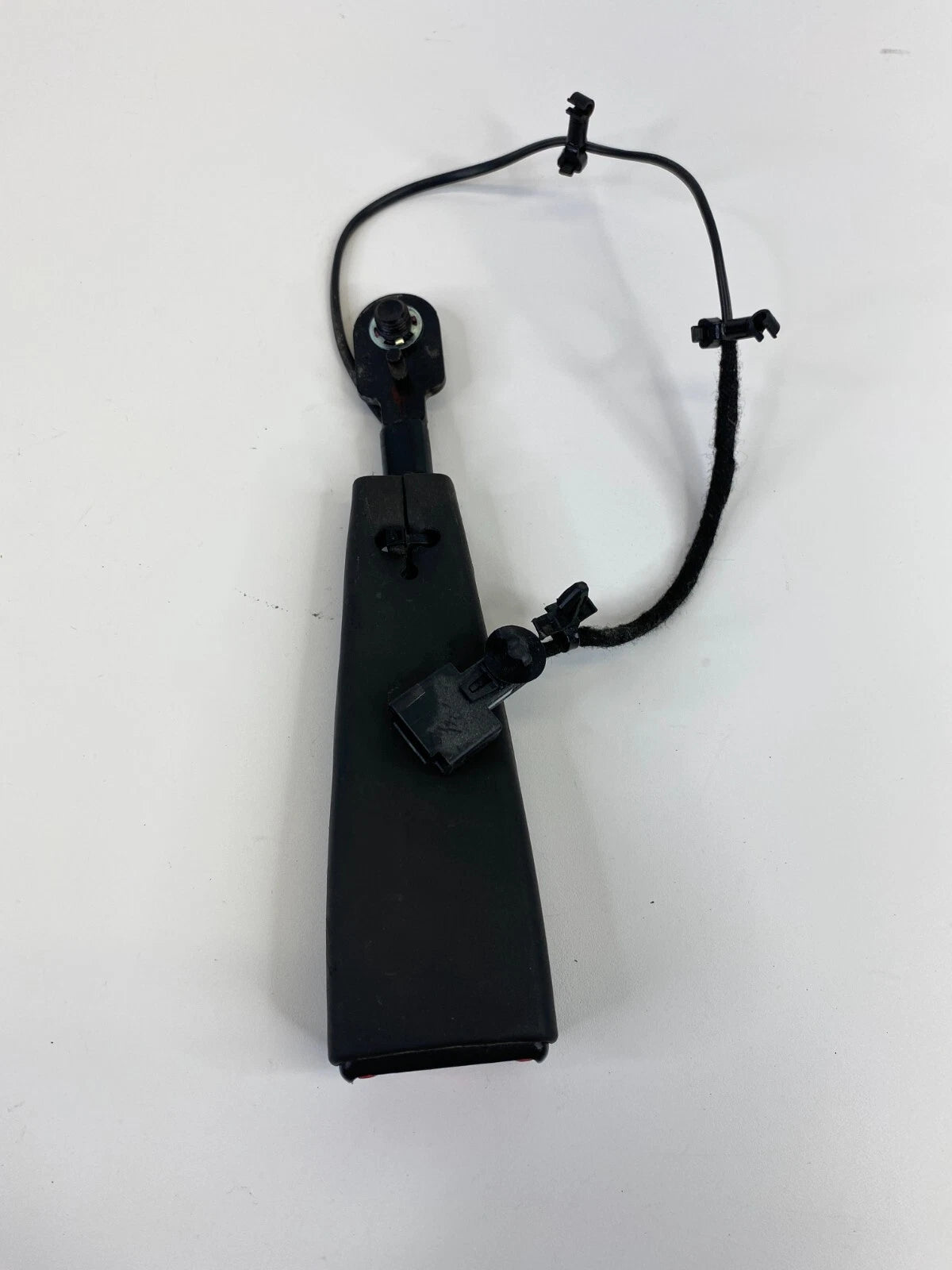 11-16 CHEVY CRUZE 16 CRUZE LIMITED FRONT RIGHT SIDE SEAT BELT BUCKLE 618680800A