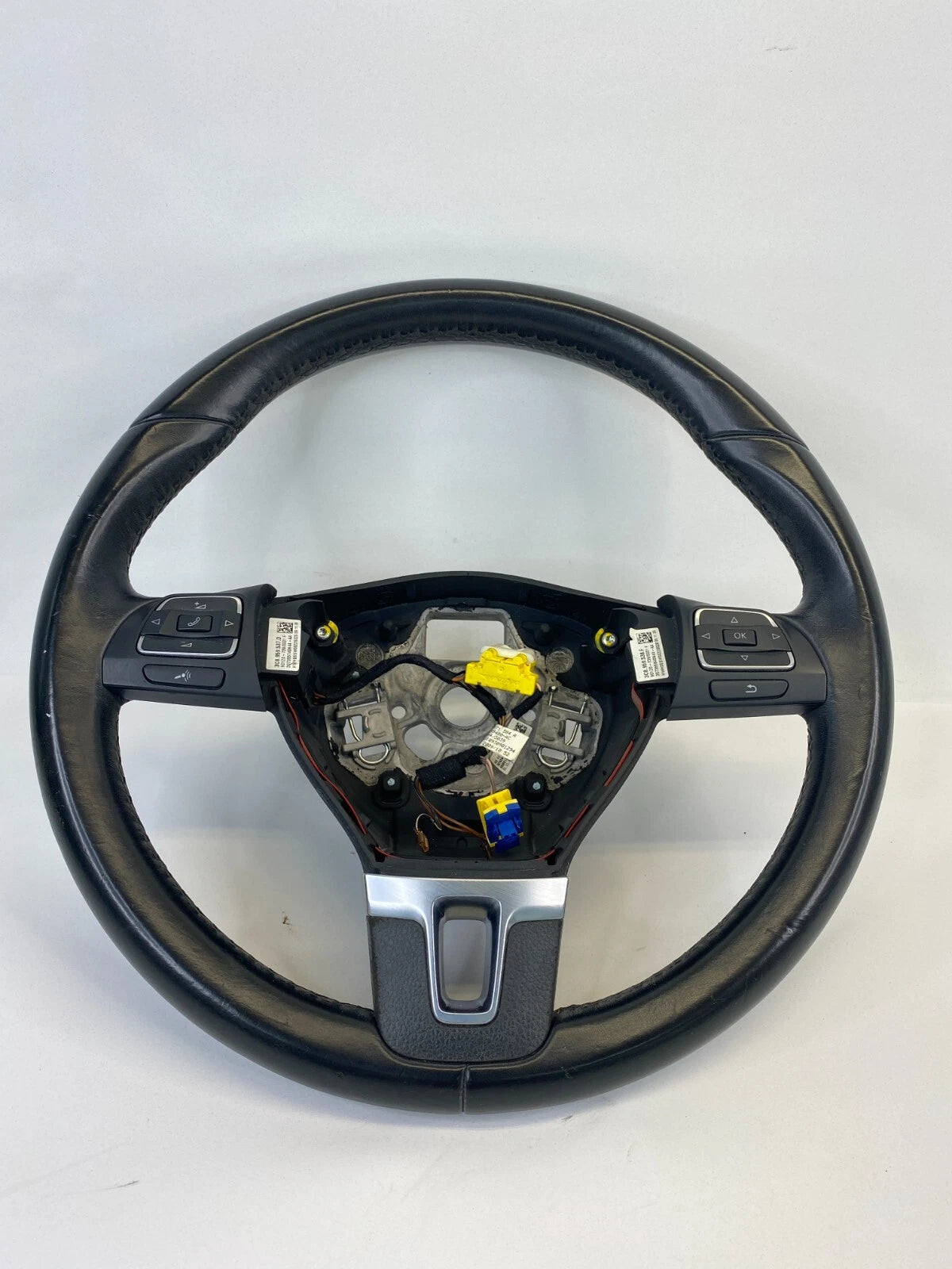 2010 VW PASSAT 2009-2017 VW CC STEERING WHEEL W/ CONTROL SWITCHES LEATHER OEM