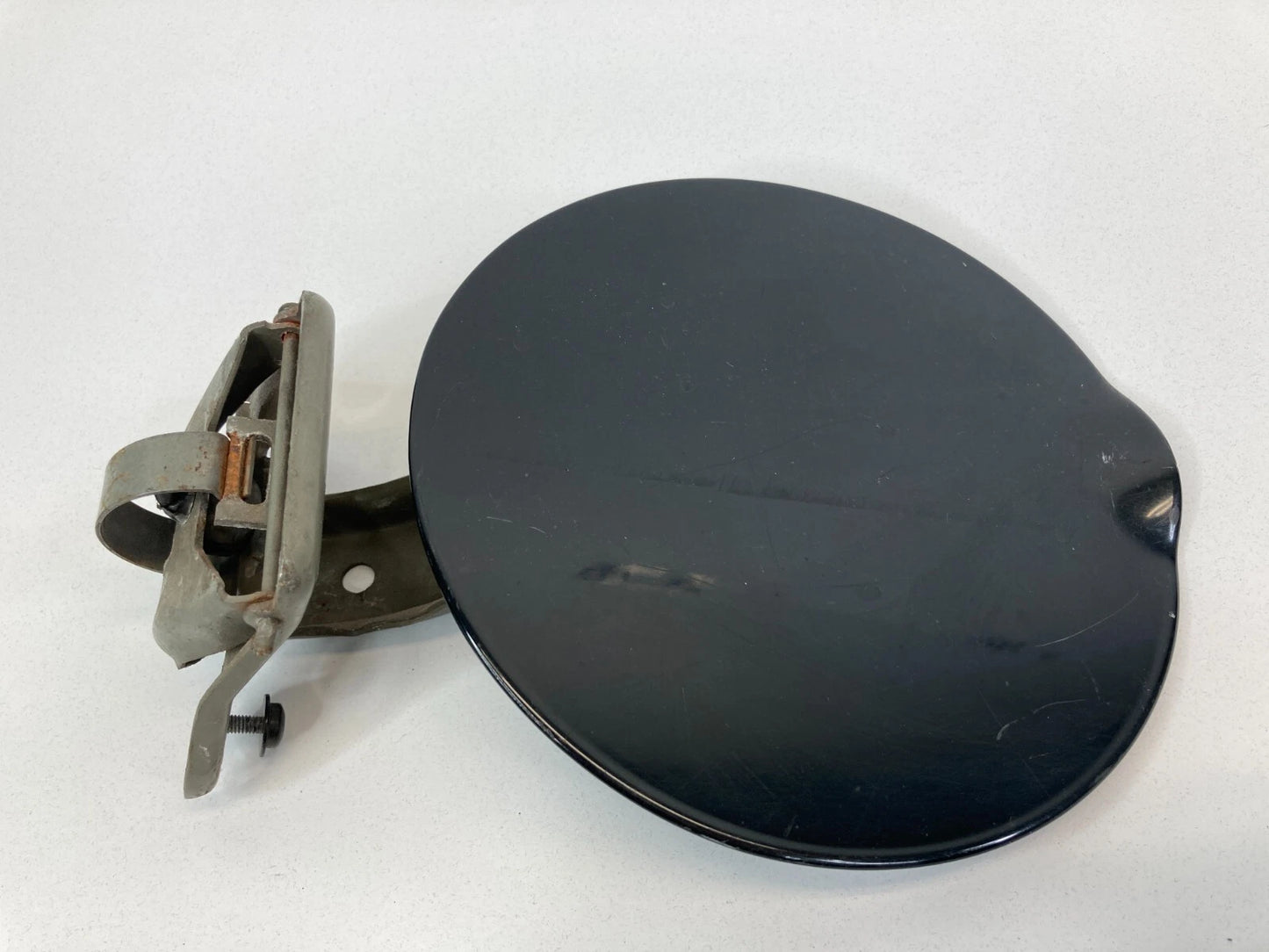 98-17 LINCOLN NAVIGATOR GAS TANK FUEL FILLER DOOR LID COVER CAP 2U5A-9A095-BA