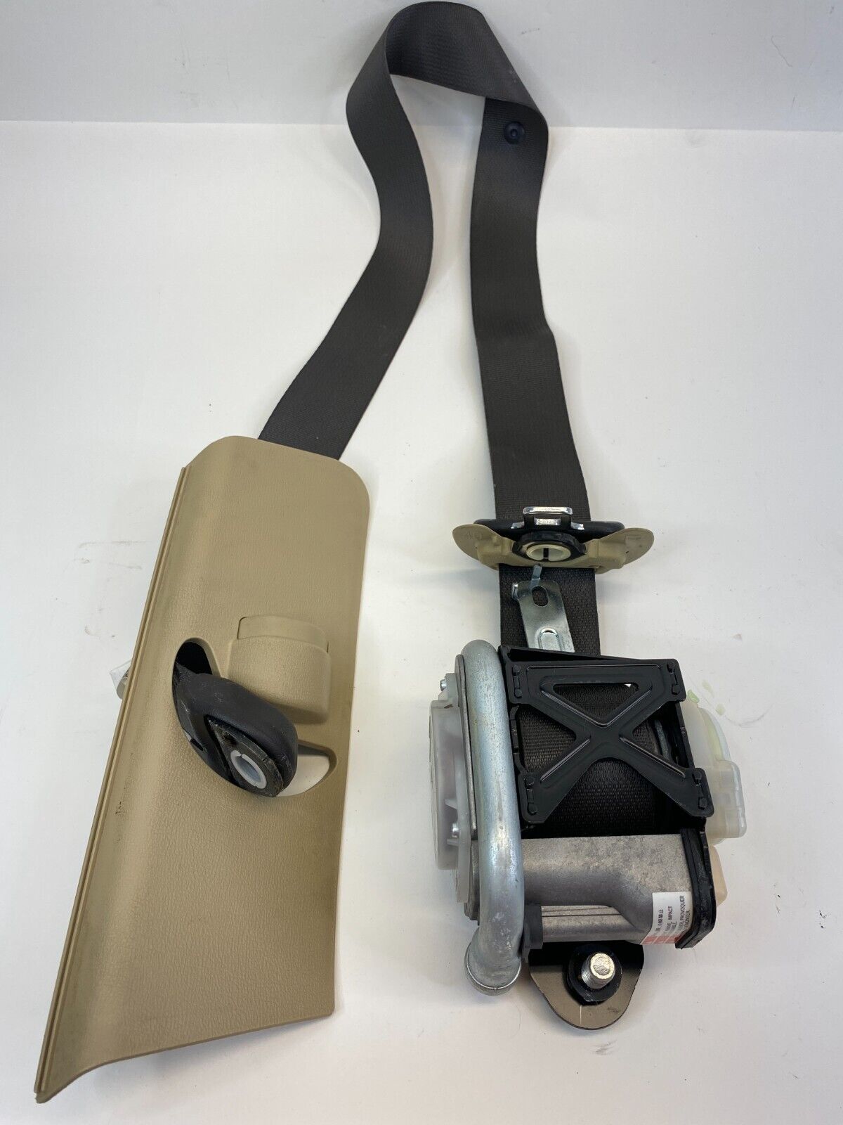 2009 2010 Hyundai Sonata Front Right Passenger Side Seat Belt Safety Retractor