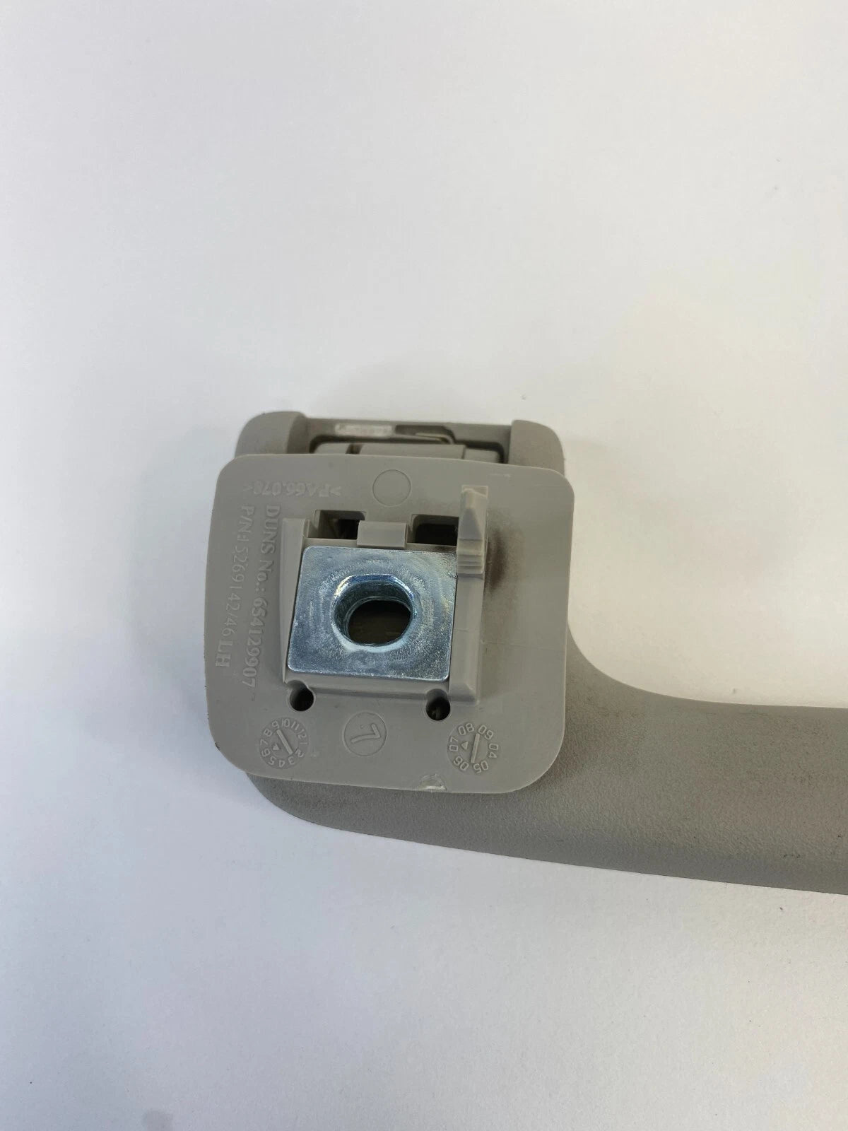 05-09 CHEVROLET TRAILBLAZER REAR RIGHT SIDE INNER ROOF GRAB GRIP HANDLE 15269142