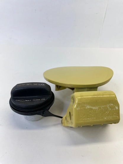 2012-2017 KIA RIO SEDAN FUEL FILLER TANK DOOR GAS LID COVER 69510-1W000 OEM