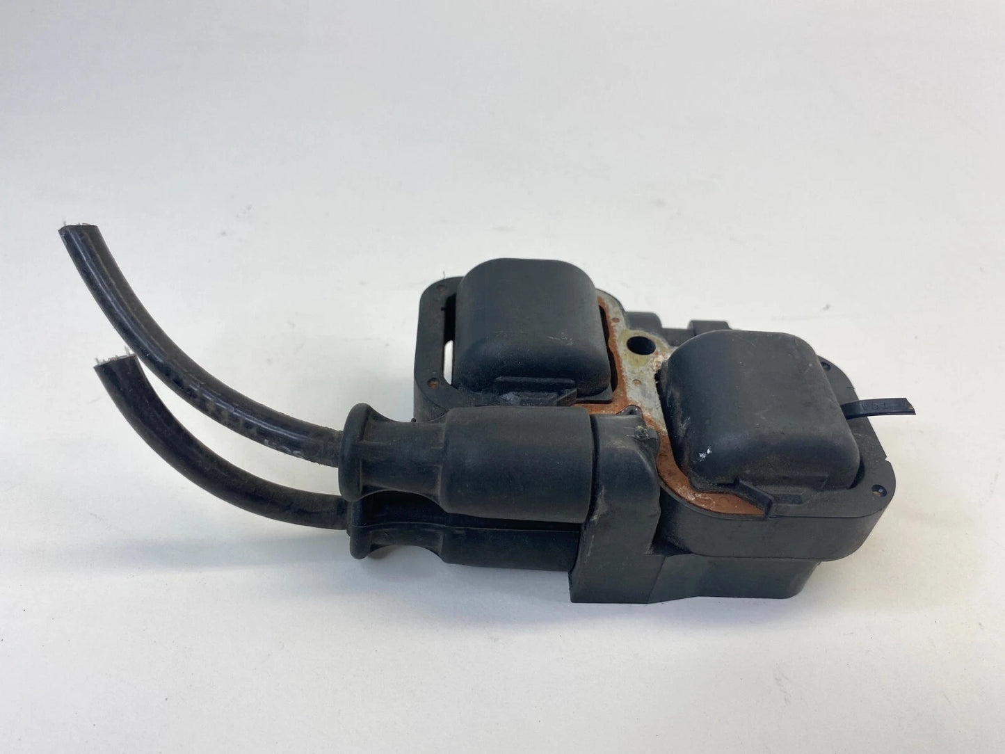 1998-2005 MERCEDES-BENZ E320 3.2L A/T ENGINE IGNITION COIL 0221503035 OEM