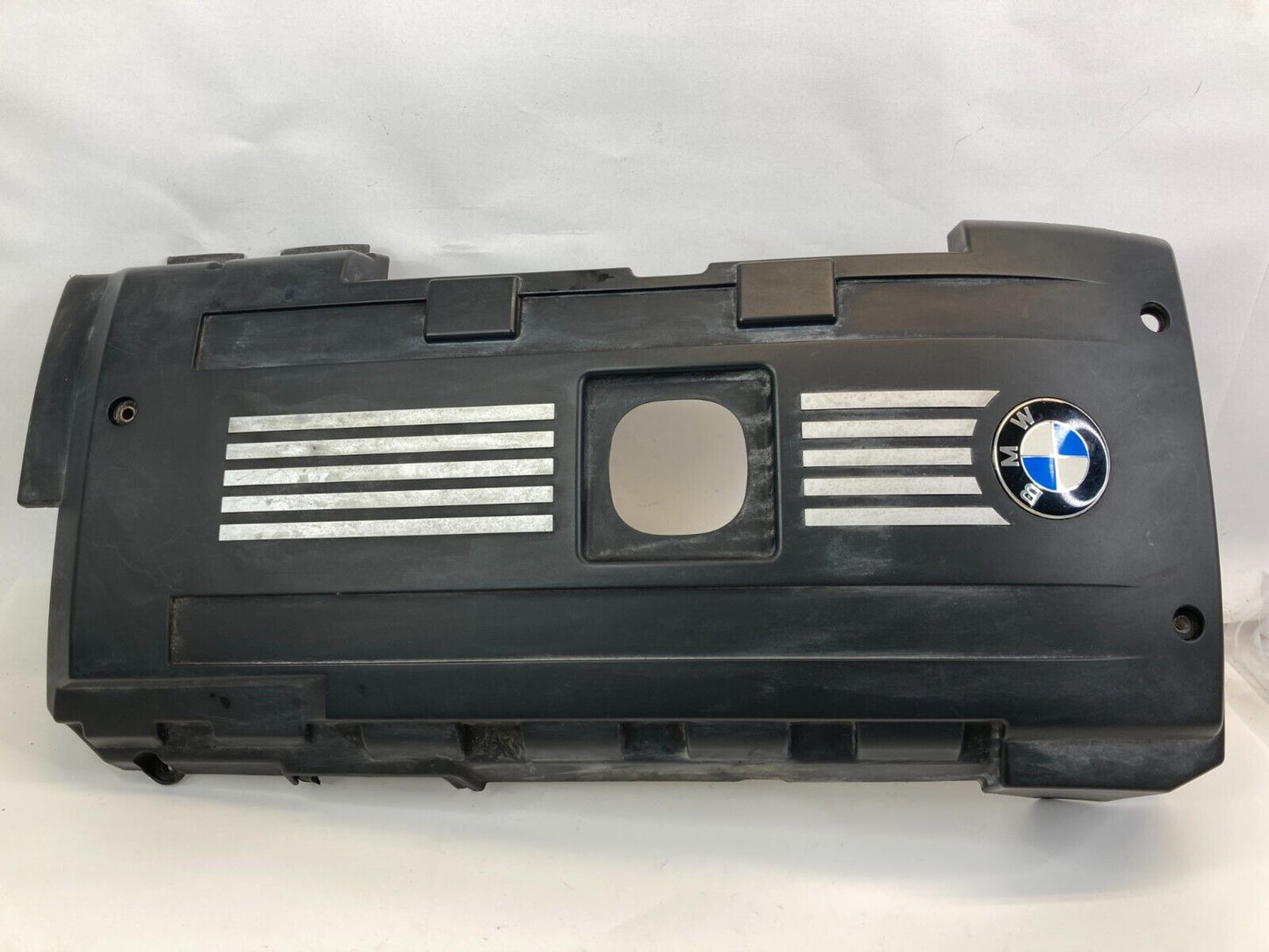 2009 2010 09 10 BMW 535i xDrive Sedan 3.0L Upper Engine Appearance Coil Cover