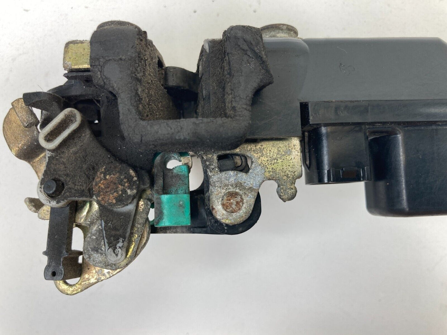 2002-2007 Jeep Liberty Rear Left Side Door Lock Latch Actuator Release OEM