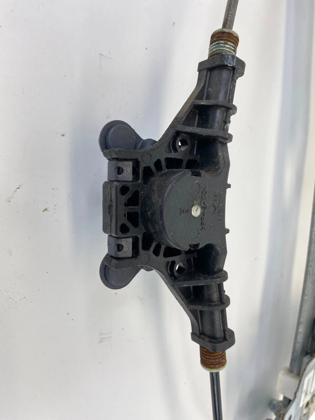 2006-2011 HYUNDAI ACCENT SEDAN FRONT LEFT DRIVER WINDOW REGULATOR ASSEMBLY