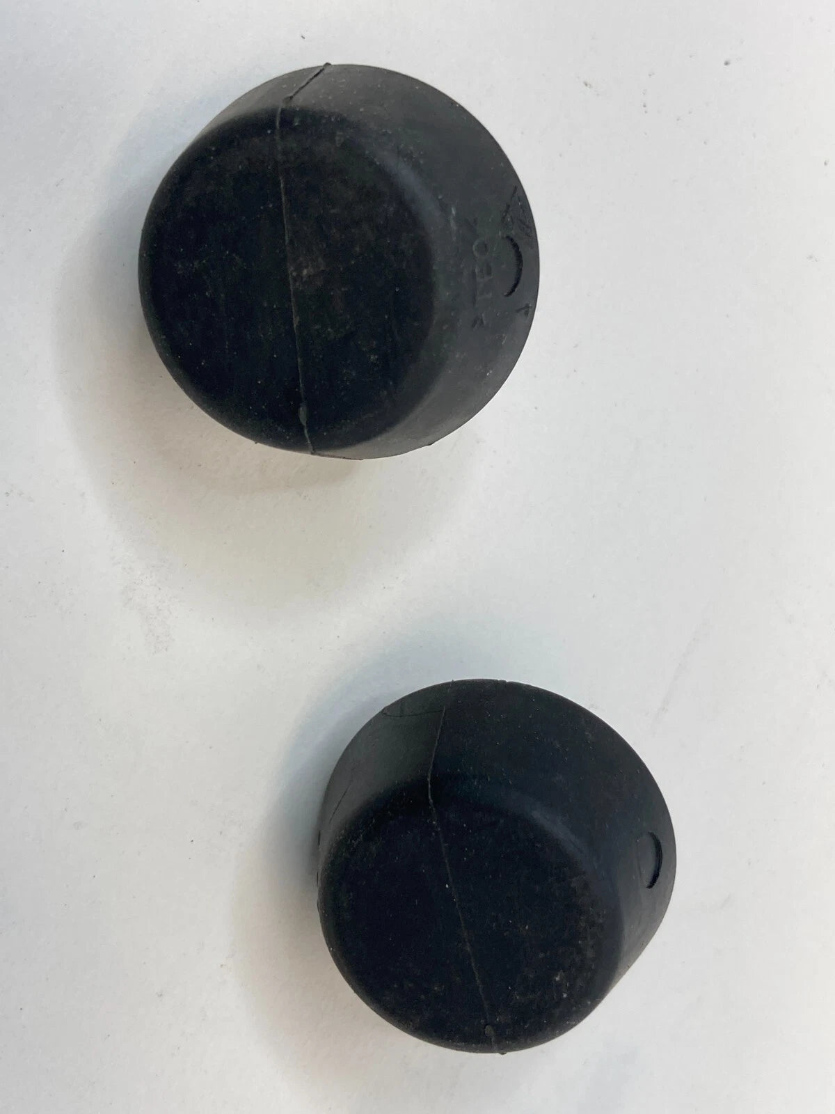 2007-2012 NISSAN ALTIMA SEDAN REAR TRUNK BUMPER CUSHION DAMPER RUBBER SET PAIR