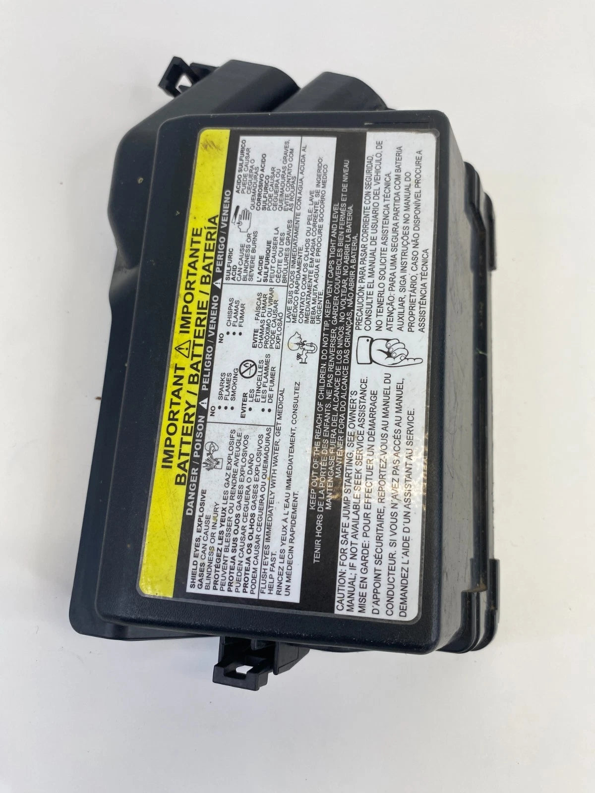 2015-2019 Nissan Versa 1.6L Engine Fuse Relay Box Fusebox Cover Lid 284B8-1HA0B