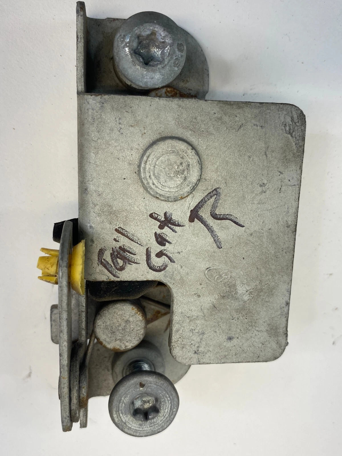 2001-2010 FORD EXPLORER SPORT TRAC REAR RIGHT SIDE LIFTGATE TAILGATE LOCK LATCH