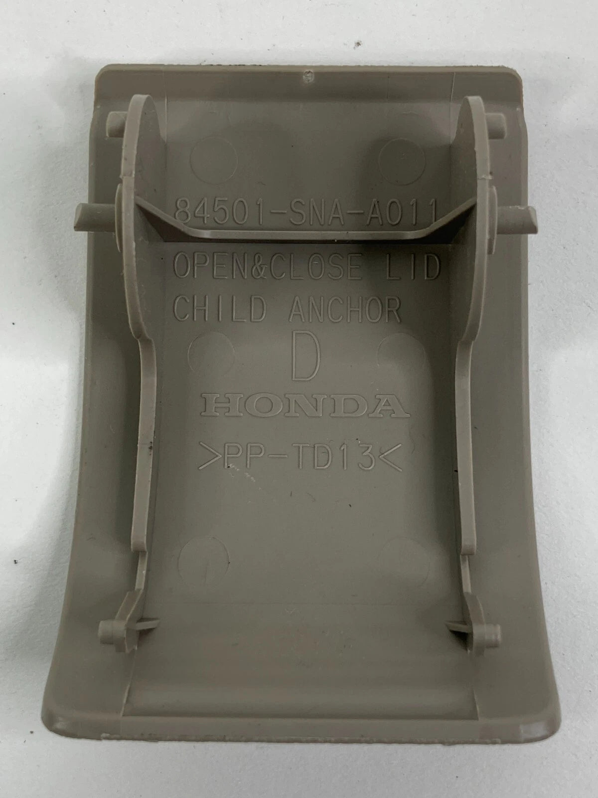 06-11 HONDA CIVIC REAR DECK LID CHILD SEAT ANCHOR COVER PLATE 84501SNAA011 OEM