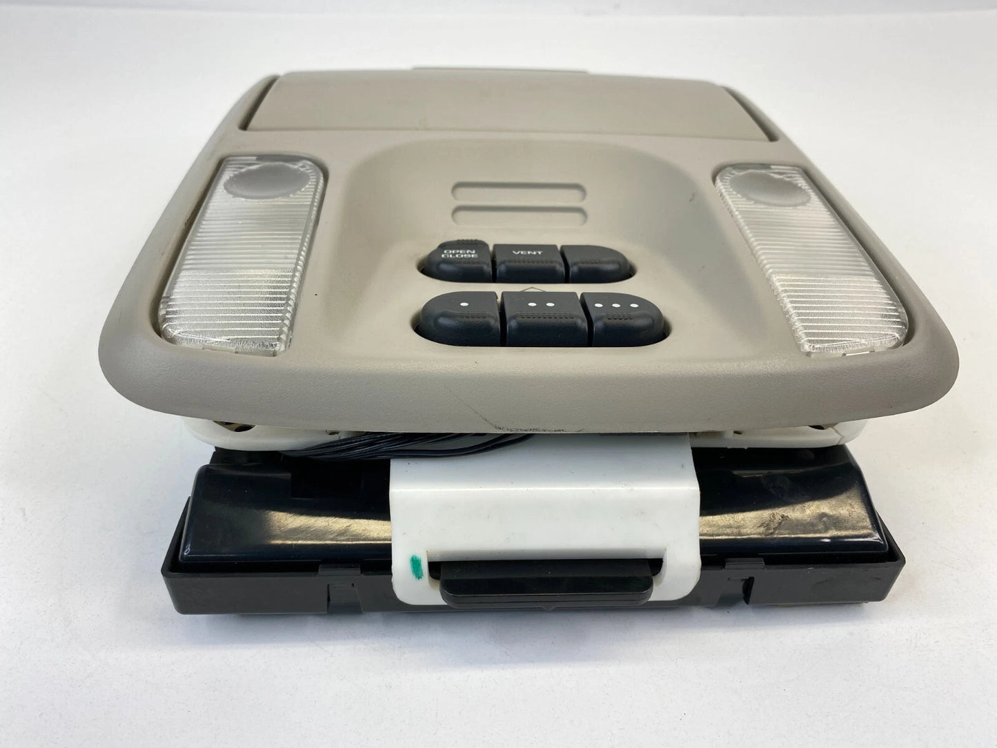 2004-2006 CHRYSLER PACIFICA OVERHEAD CONSOLE MAP LIGHT W/ TIRE PRESSURE MODULE
