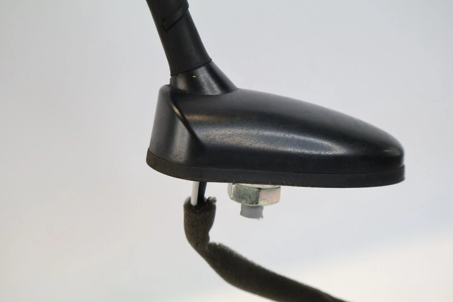 2012-2017 HYUNDAI ACCENT ROOF RADIO ANTENNA BASE MAST ASSY 96213-1R100 OEM
