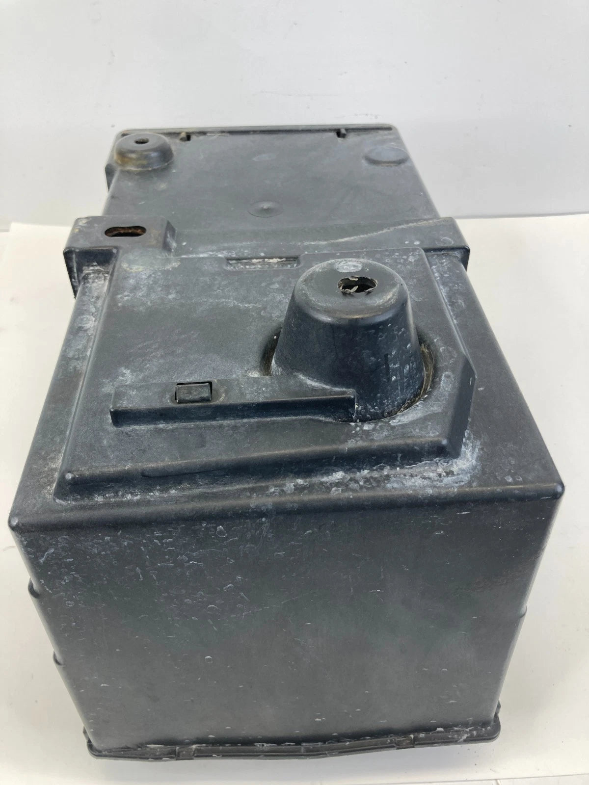 2013-2016 FORD ESCAPE BATTERY BOX TRAY HOLDER CARRIER OEM AM51-10723-AD