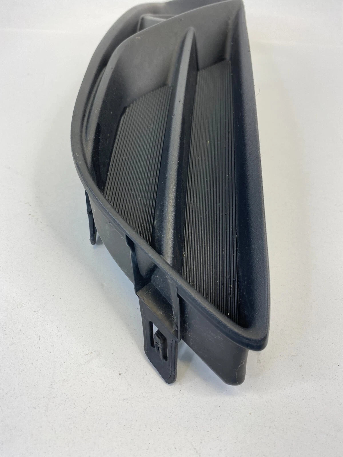 13-15 NISSAN SENTRA FRONT RIGHT SIDE FOG LIGHT LAMP BEZEL COVER TRIM 62256-3SH0A