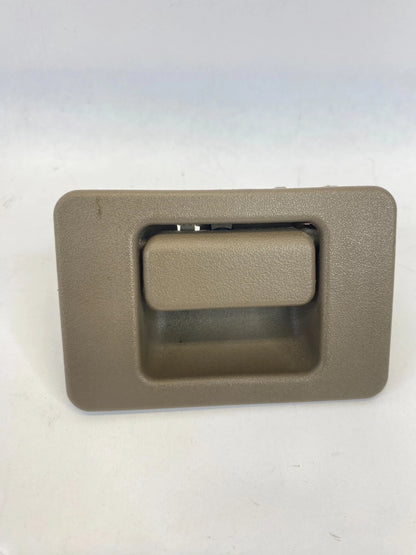 2002-2005 FORD EXPLORER MOUNTAINEER GLOVE BOX DOOR HANDLE LATCH YL2A1006004AAW
