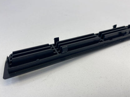 06-10 MERCEDES-BENZ R350 REAR RIGHT QUARTER PANEL TRUNK AIR VENT DEFROST TRIM
