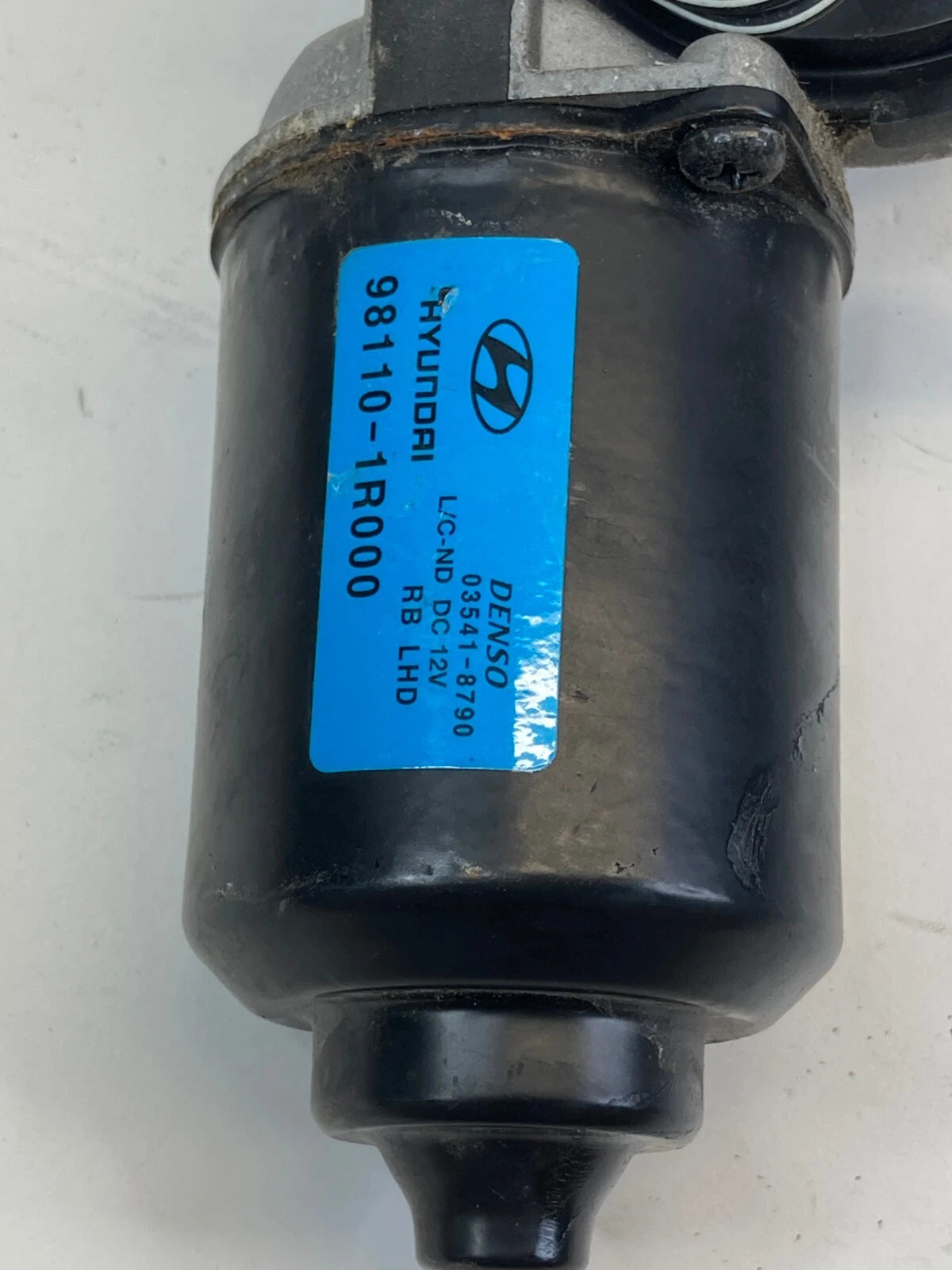 2012-2017 HYUNDAI ACCENT FRONT WINDSHIELD WIPER MOTOR UNIT 98110-1R000 OEM