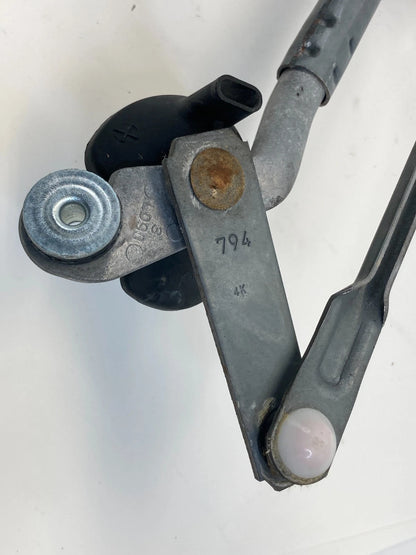 05-15 TOYOTA TACOMA FRONT WINDSHIELD WIPER MOTOR & LINKAGE ASSY 85110-04040 OEM