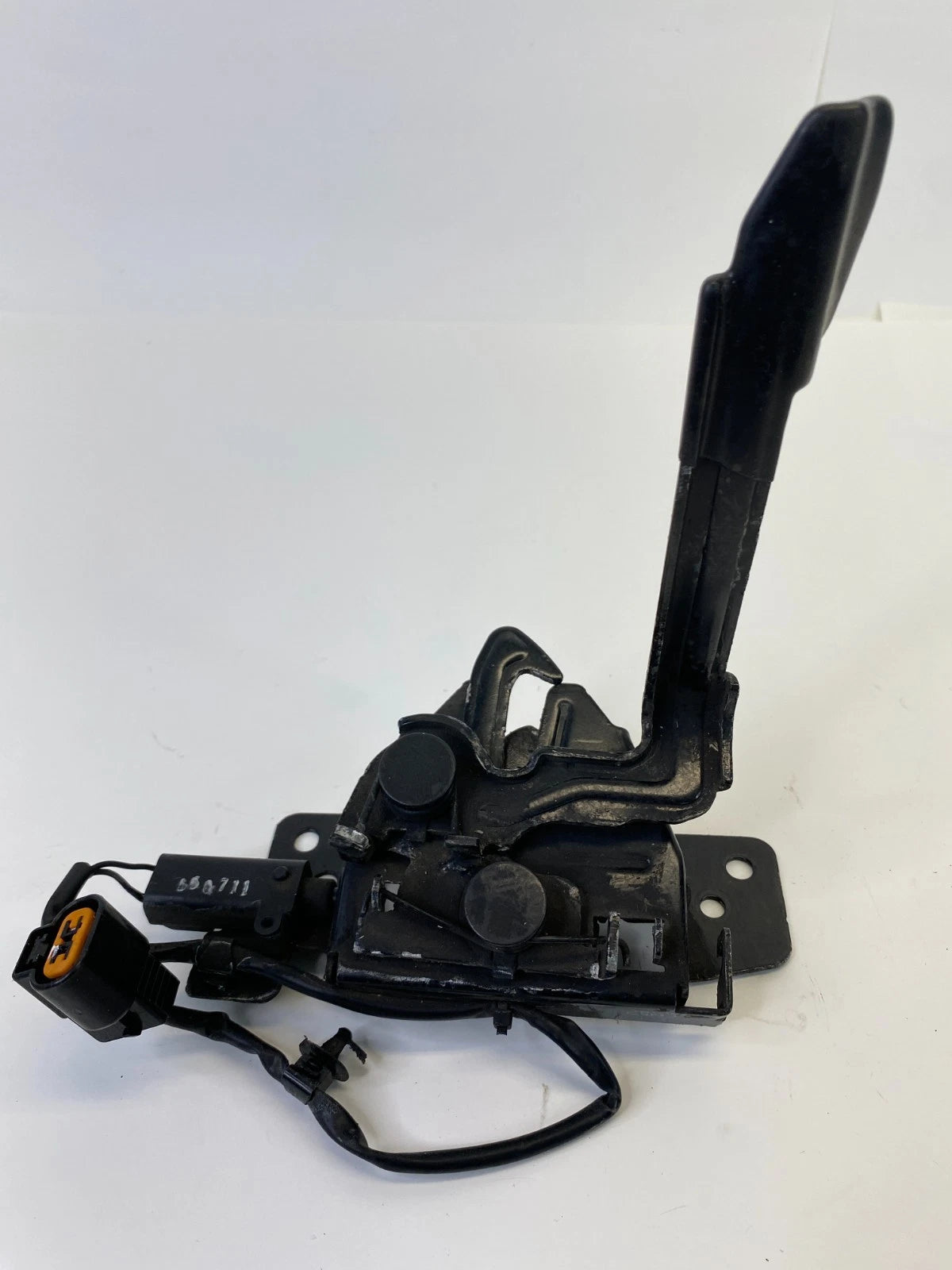 16 17 18 19 20 KIA SORENTO FRONT HOOD LATCH LOCK RELEASE ACTUATOR ASSY OEM