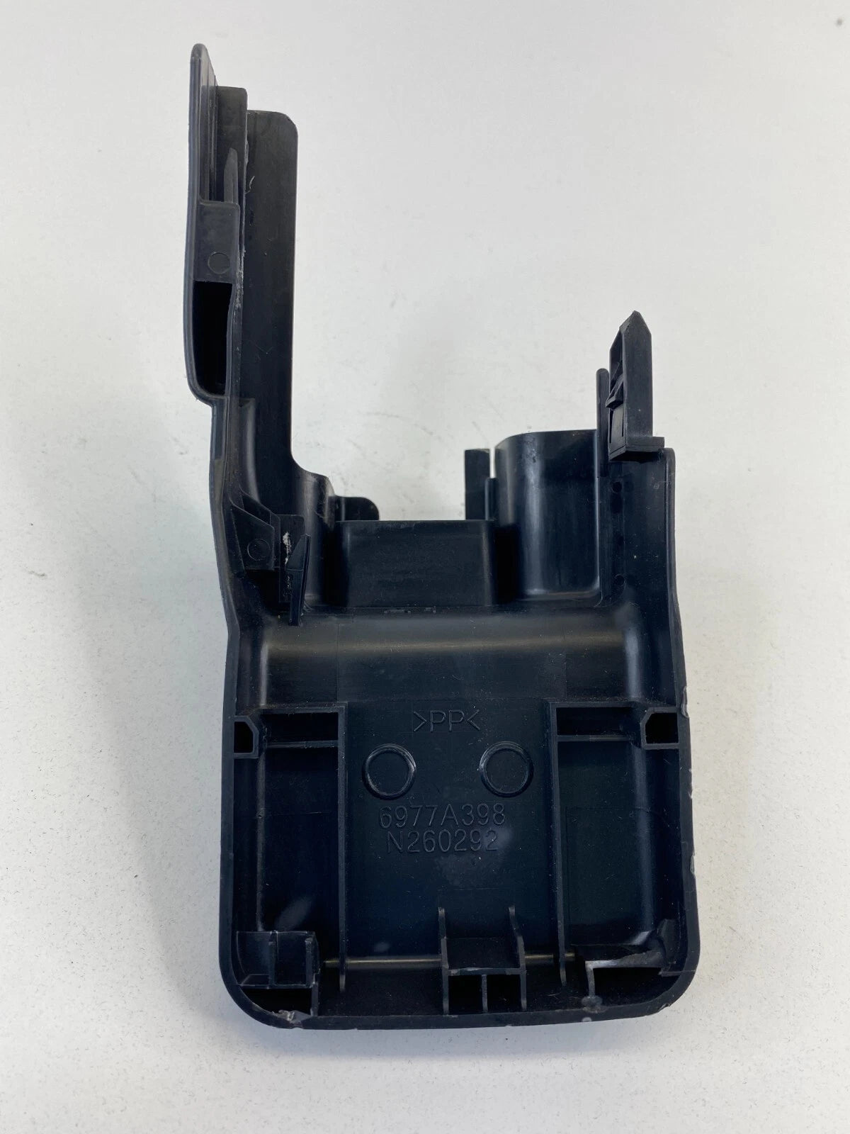 2008-2017 MITSUBISHI LANCER DE 4DR FRONT RIGHT SEAR RAIL CAP COVER TRIM 6977A398