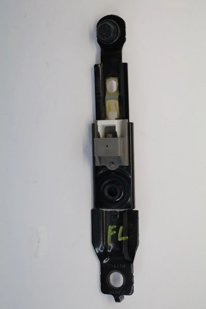 2012-2017 HYUNDAI ACCENT FRONT LEFT DRIVER SIDE SEAT BELT HEIGHT ADJUSTER