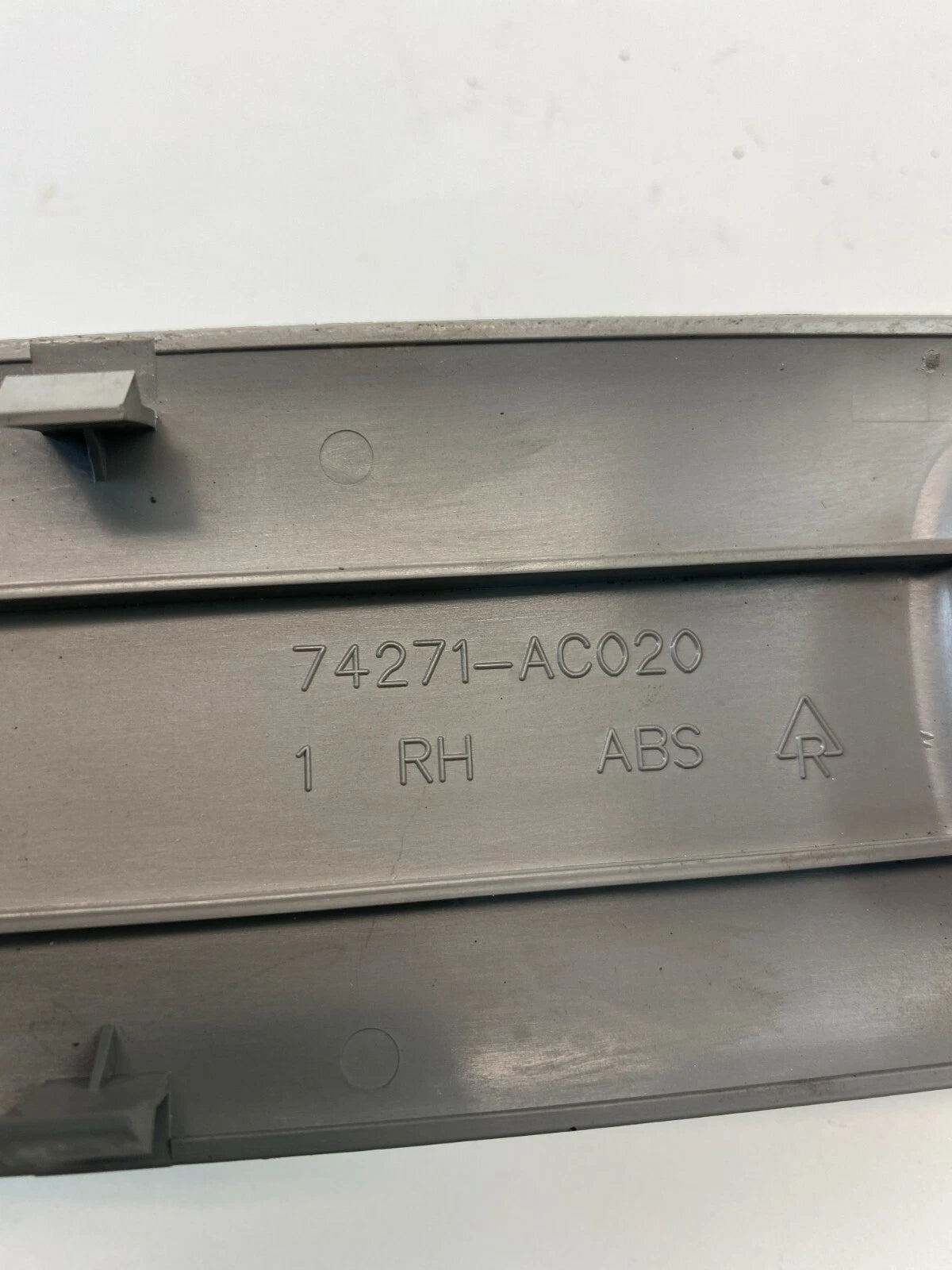 2000-2004 TOYOTA AVALON REAR RIGHT SIDE DOOR WINDOW SWITCH BEZEL 74271-AC020 OEM