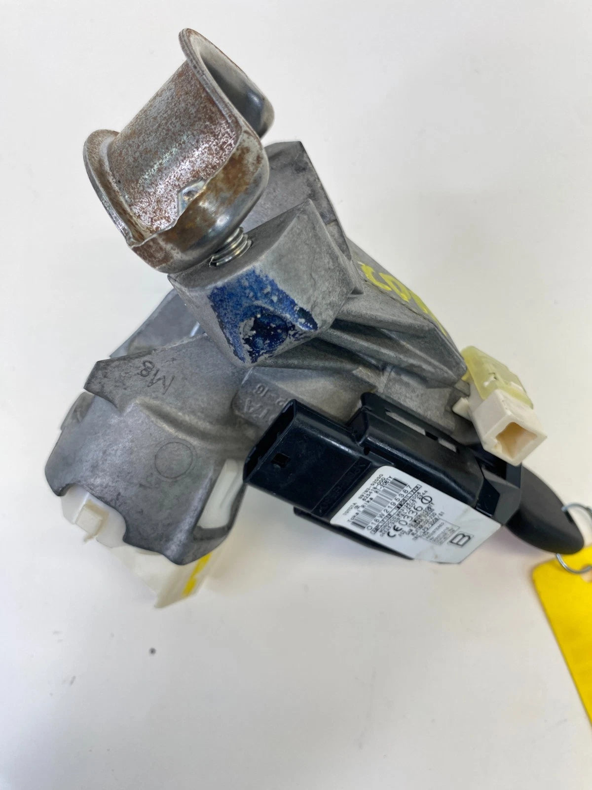 2006-2012 TOYOTA YARIS SEDAN HATCHBACK IGNITION SWITCH LOCK CYLINDER KEY OEM