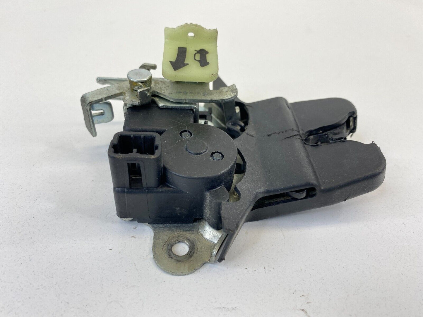 2011-2015 Hyundai Sonata Sedan Rear Trunk Deck Lid Lock Latch Release Actuator